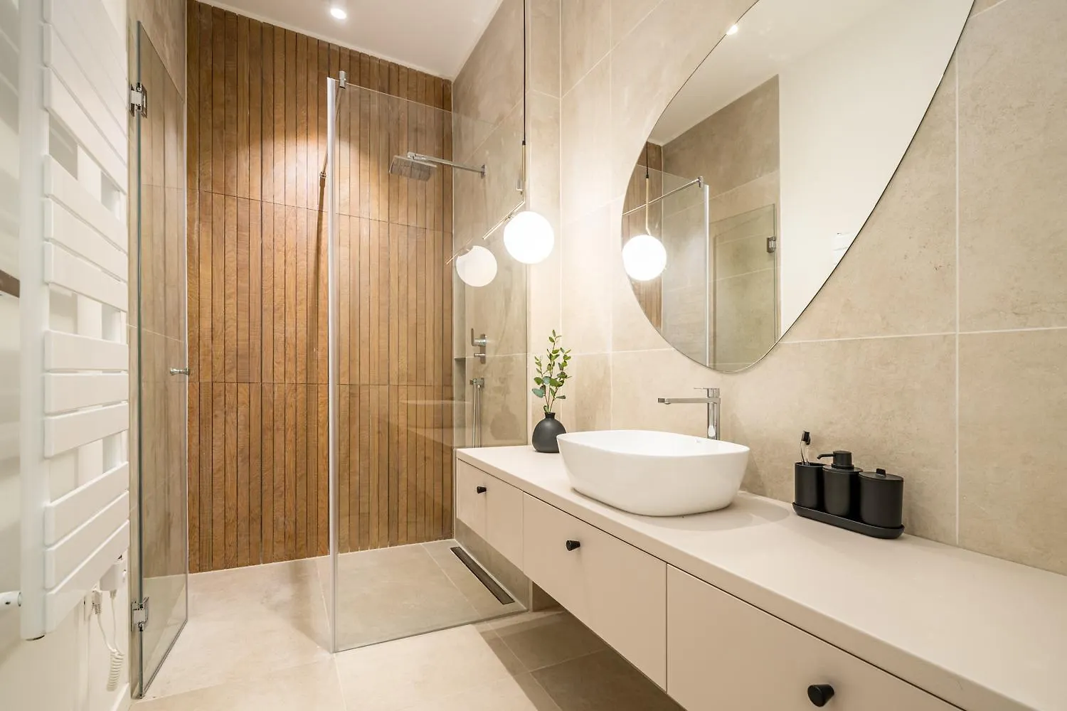 Modern Flat In Budapest With Pinkflamingo 0*,
